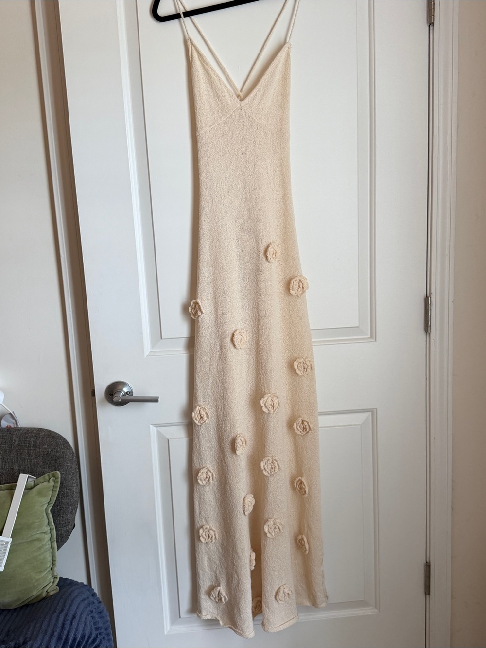 Meshki Suki Crochet Knit Cream 3D Floral Dress -read description